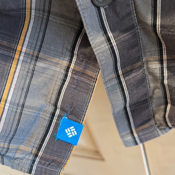 Columbia sportswear long sleeve button down shirt like new size XXL - Picture 5 of 7